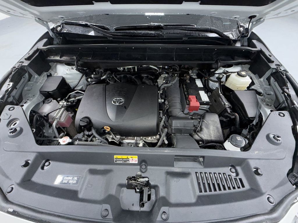 Used 2021 Toyota Highlander Limited image 12