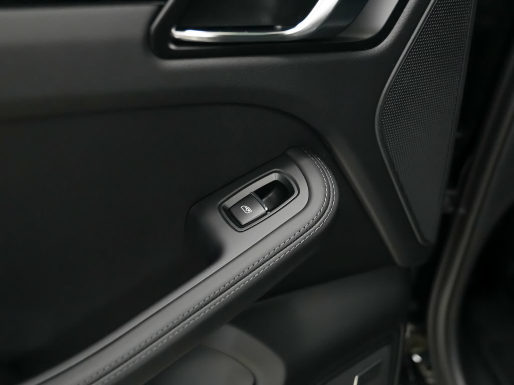 New 2026 Porsche Macan Turbo AWD/4WD image 16