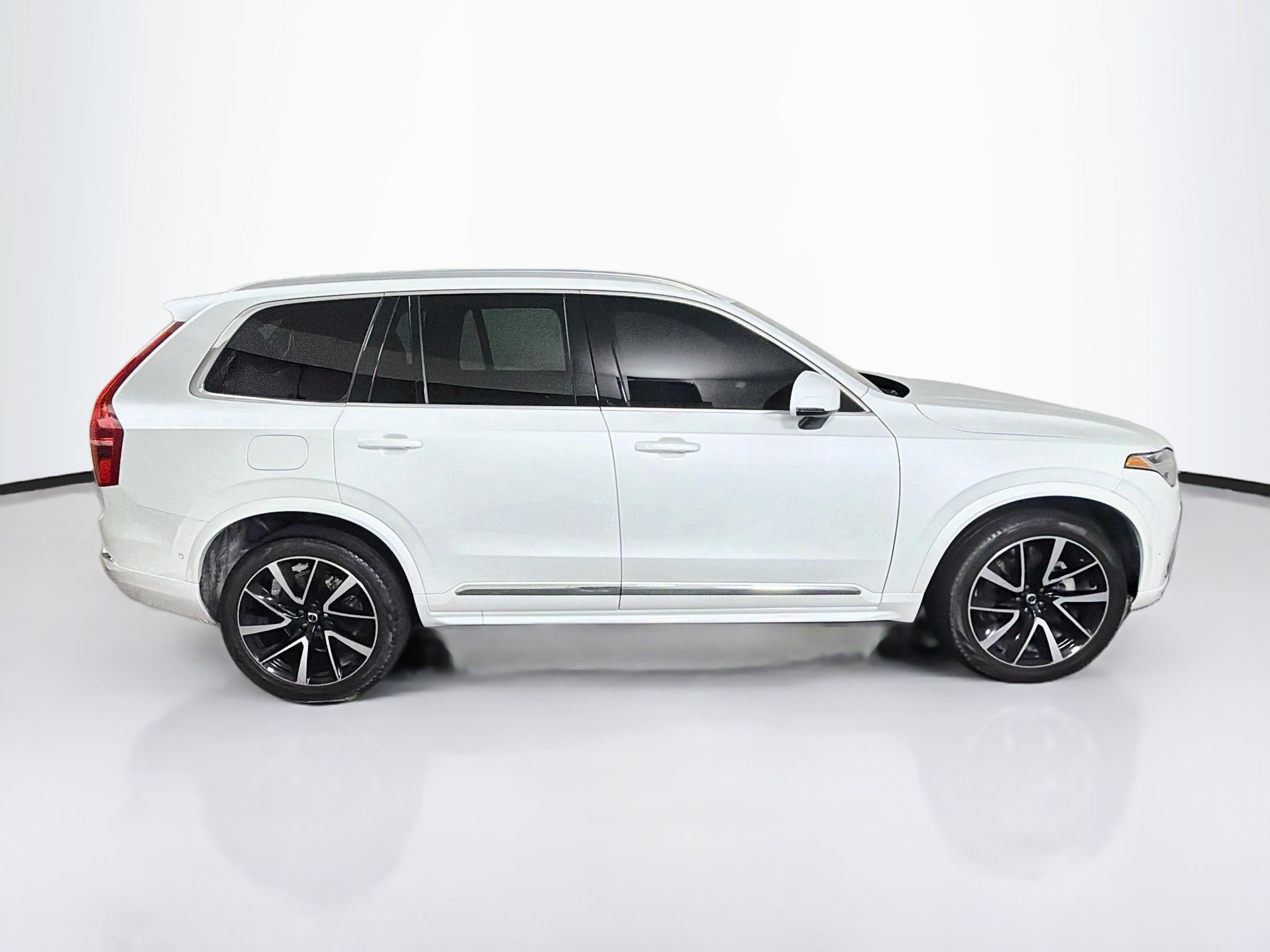 Used 2023 Volvo XC90 B5 Plus w/ Protection Package Premier AWD/4WD image 10