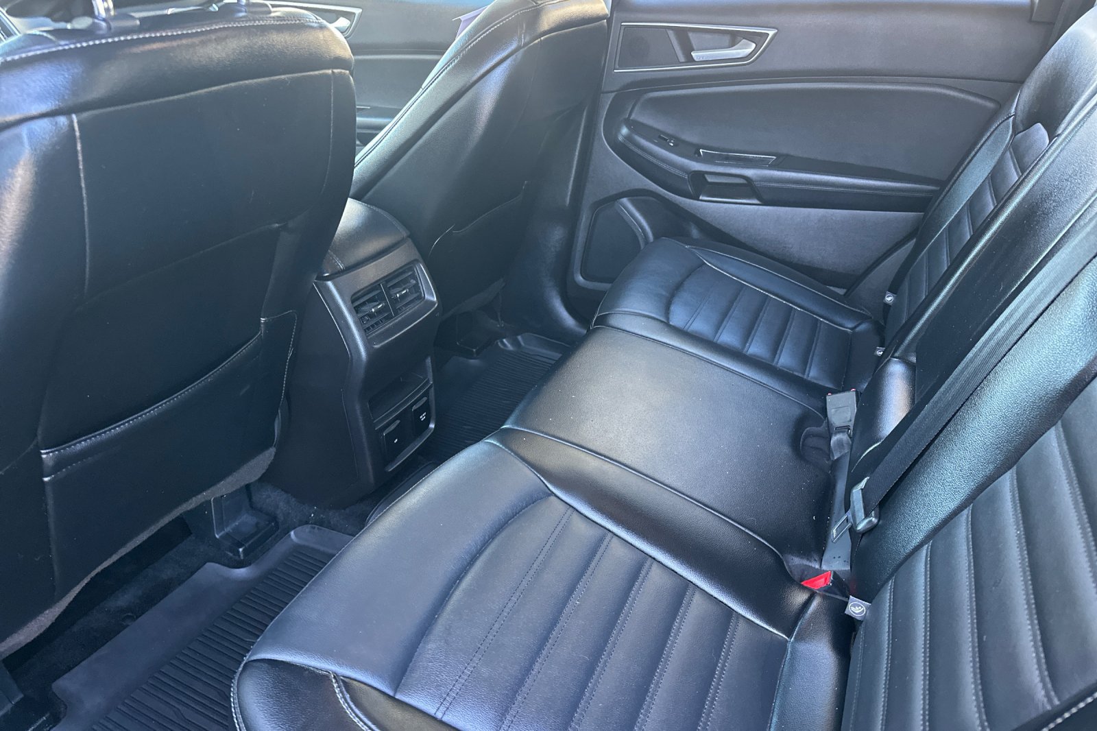Used 2017 Ford Edge SEL w/ Equipment Group 201A FWD image 12