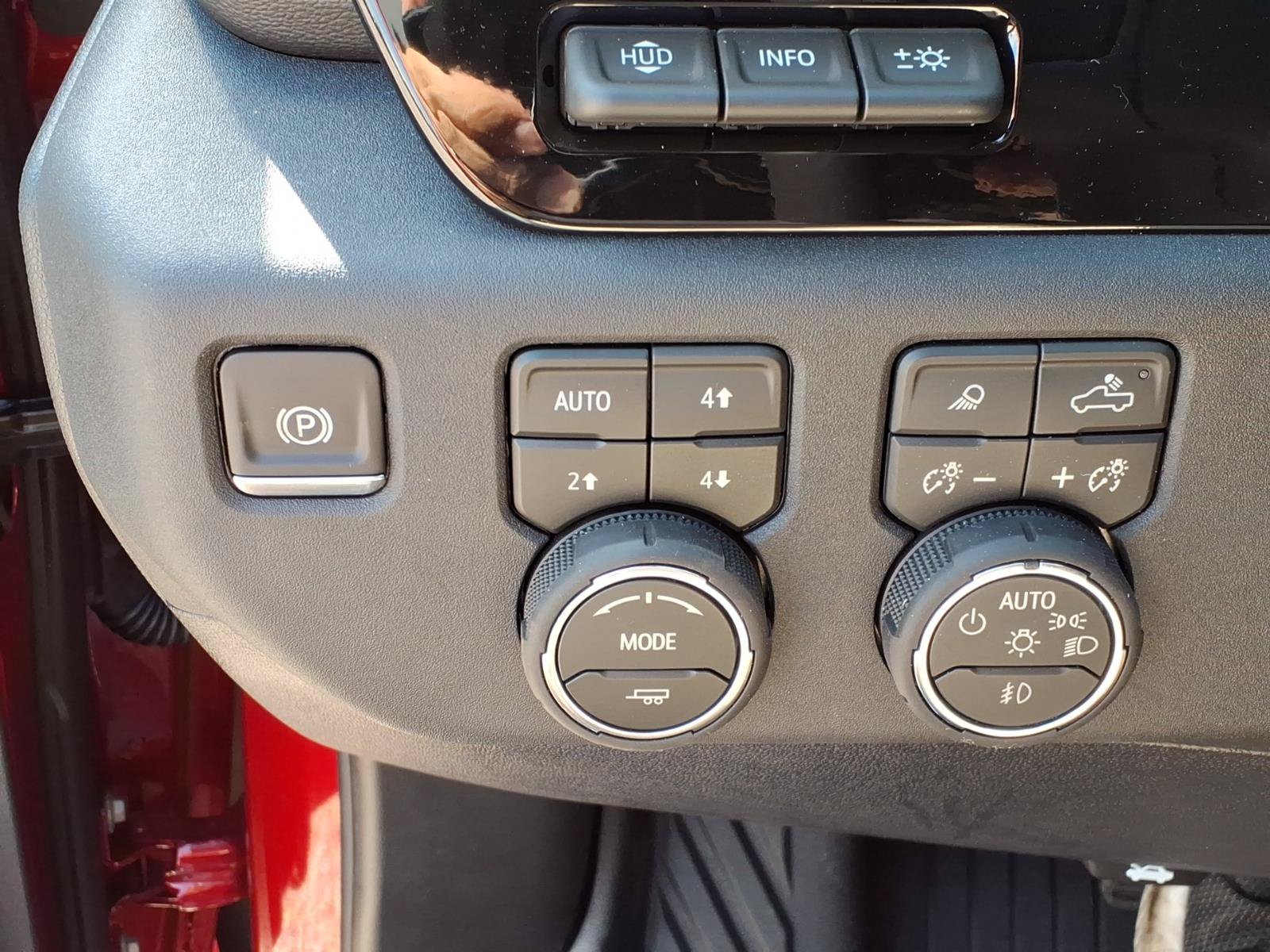 New 2026 Chevrolet Silverado 2500 LTZ w/ LTZ Plus Package AWD/4WD image 30
