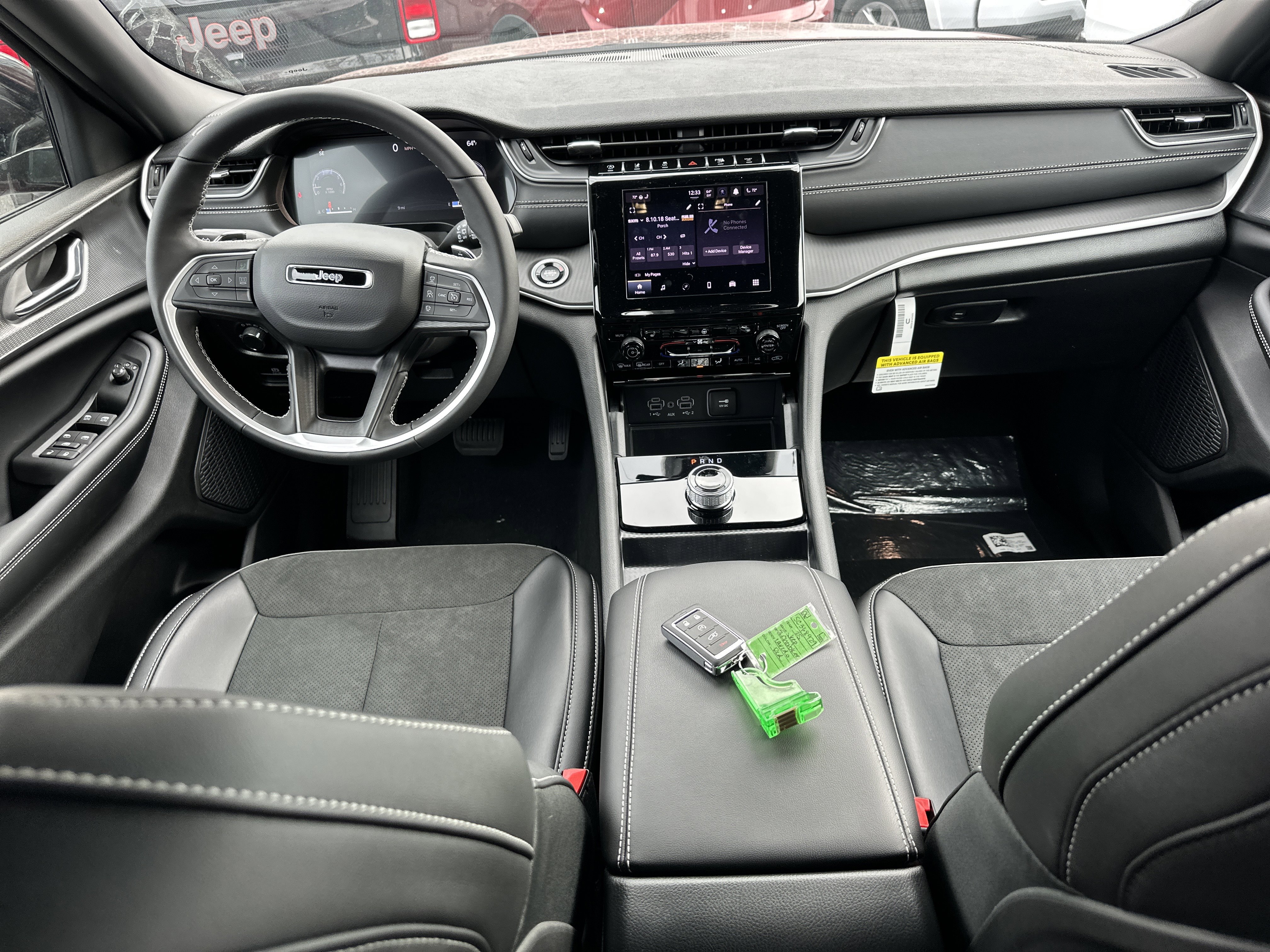 New 2025 Jeep Grand Cherokee Altitude image 31