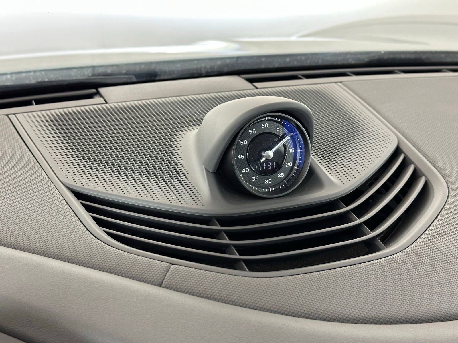 Used 2023 Porsche Taycan w/ Premium Package image 19