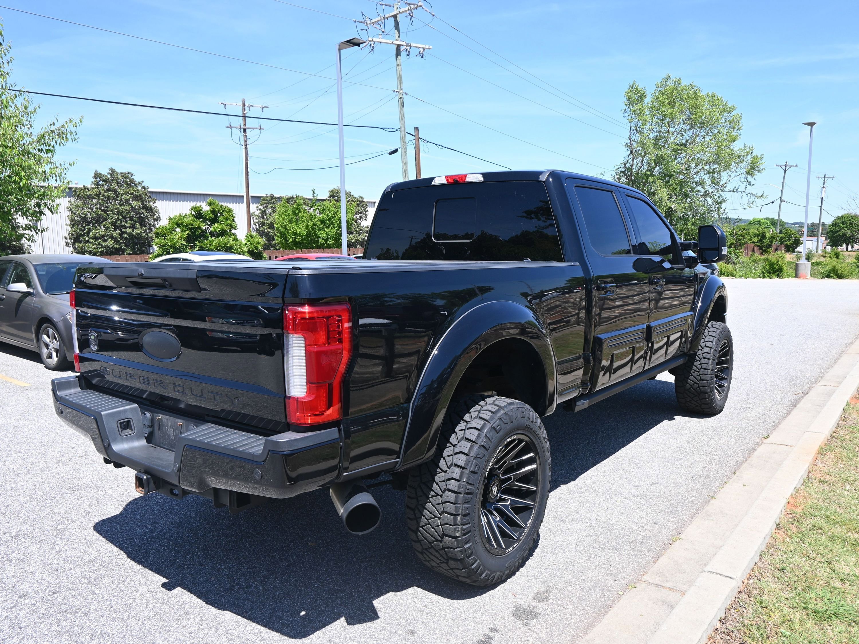 Used 2018 Ford F250 Lariat w/ Lariat Ultimate Package AWD/4WD image 6