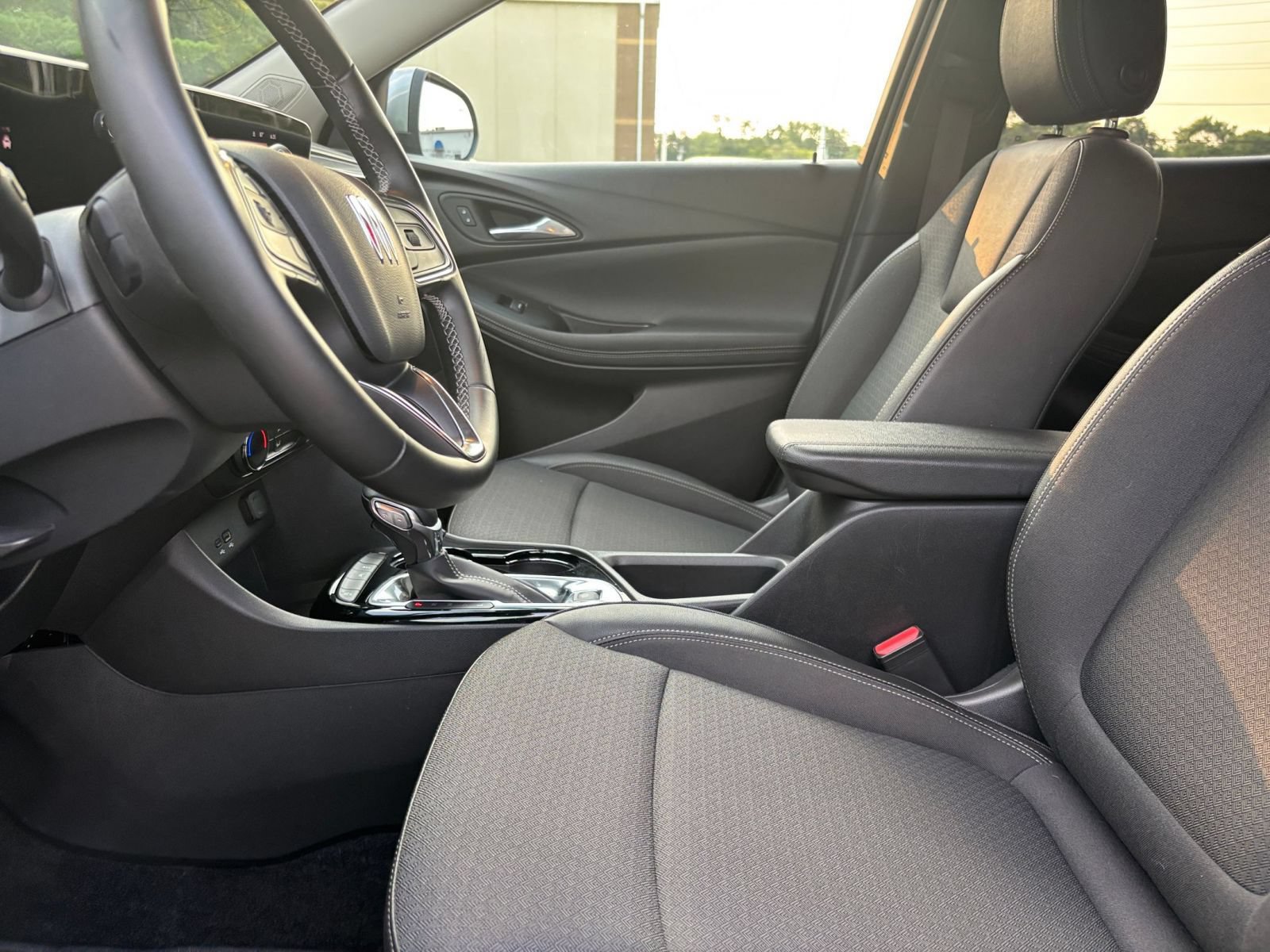 Used 2025 Buick Encore GX Preferred FWD image 25