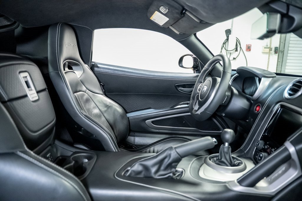 Used 2013 SRT Viper GTS w/ GTS Laguna Interior Pkg image 54