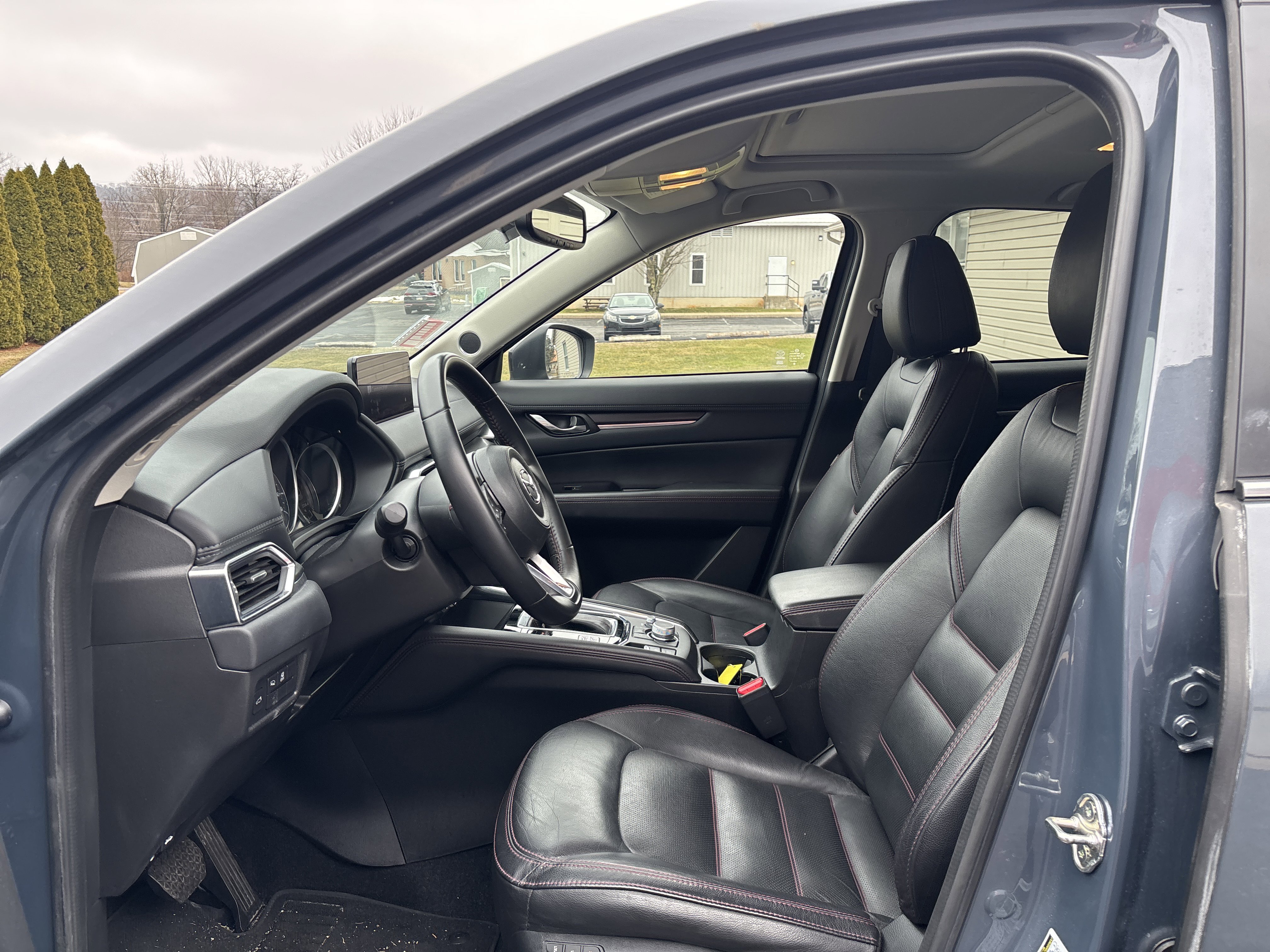 Used 2024 MAZDA CX-5 Carbon Edition image 12