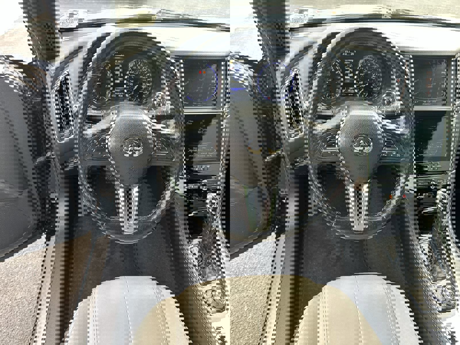 Used 2017 INFINITI Q60 w/ Premium Plus Package 2.0T image 17