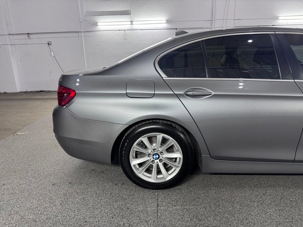 Used 2014 BMW 528i xDrive Sedan AWD/4WD image 10