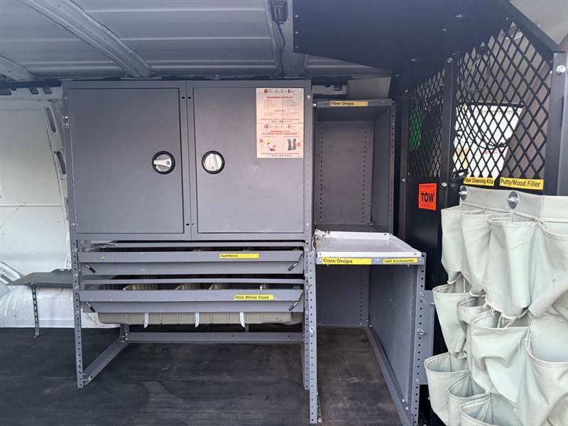 Used 2011 Chevrolet Express 2500 image 20