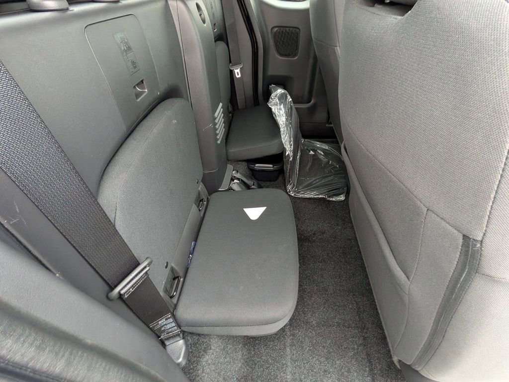 New 2026 Nissan Frontier S image 21
