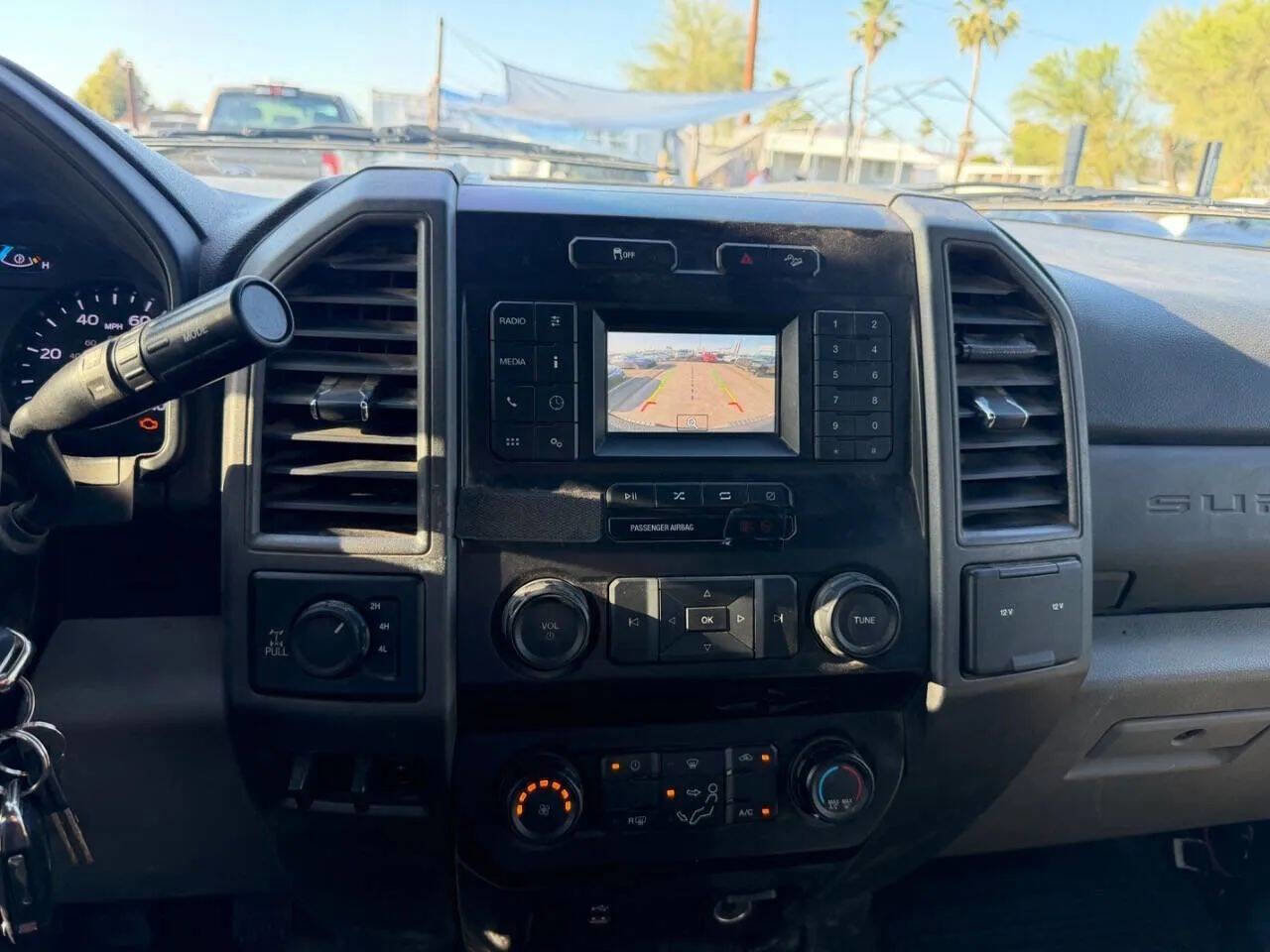Used 2020 Ford F250 XL w/ Power Equipment Group AWD/4WD image 18