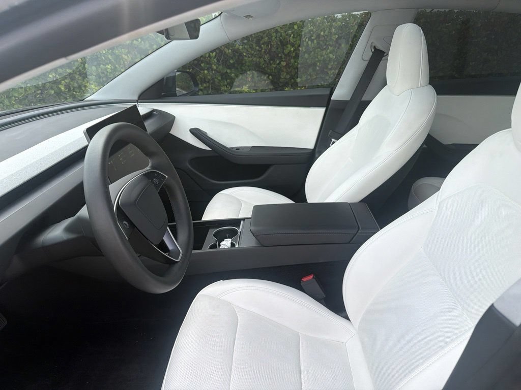 Used 2025 Tesla Model 3 Long Range RWD image 9