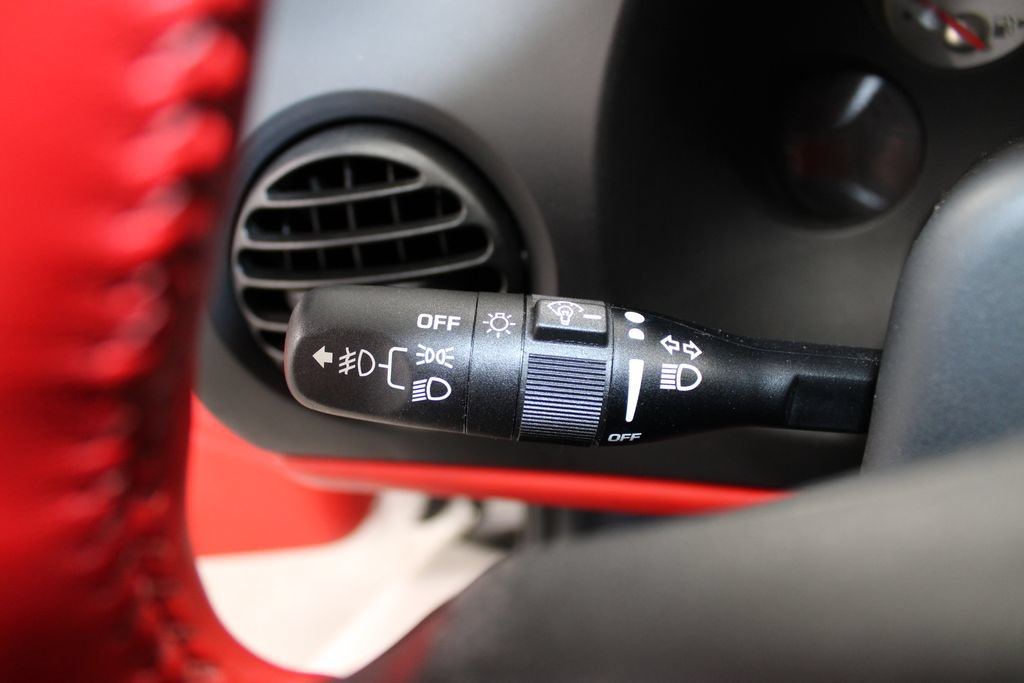 Used 2004 Dodge Viper SRT-10 RWD image 27