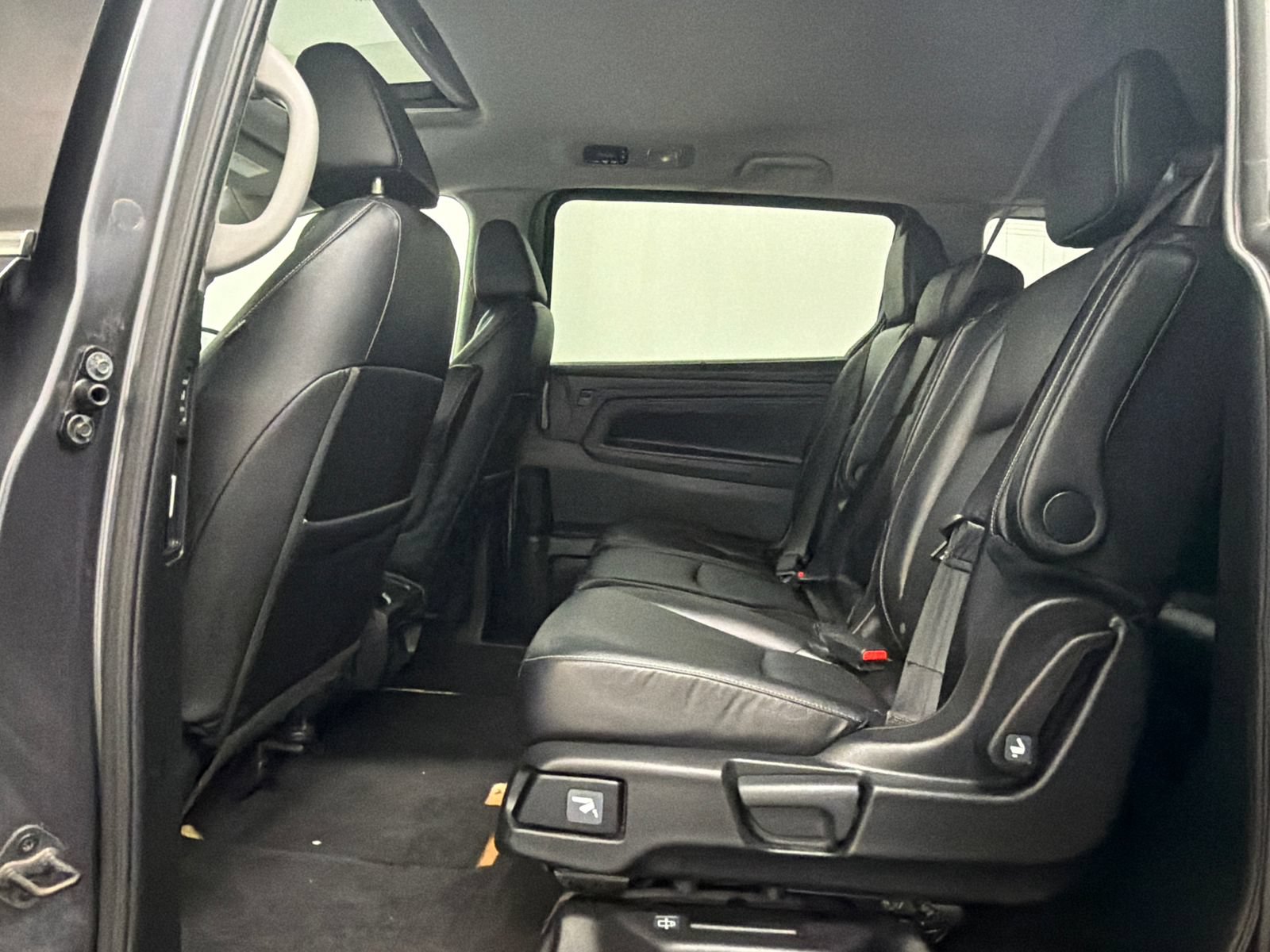 Used 2024 Honda Odyssey EX-L image 18