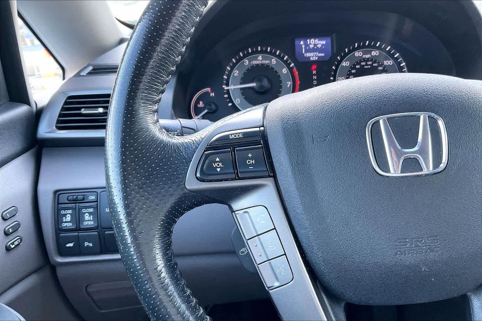 Used 2015 Honda Odyssey Touring Elite image 24