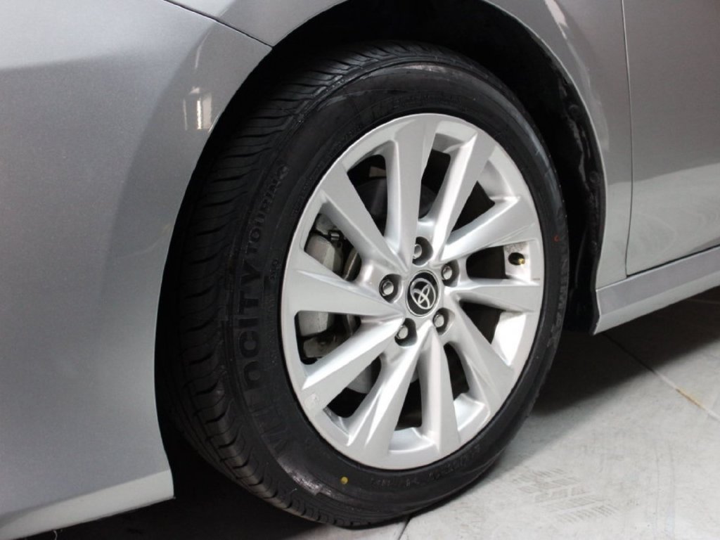 Used 2024 Toyota Camry LE FWD image 29