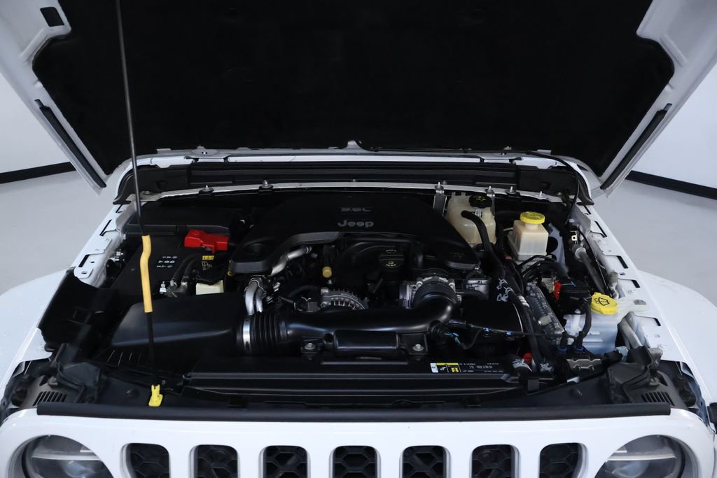 Used 2020 Jeep Gladiator Overland AWD/4WD image 34