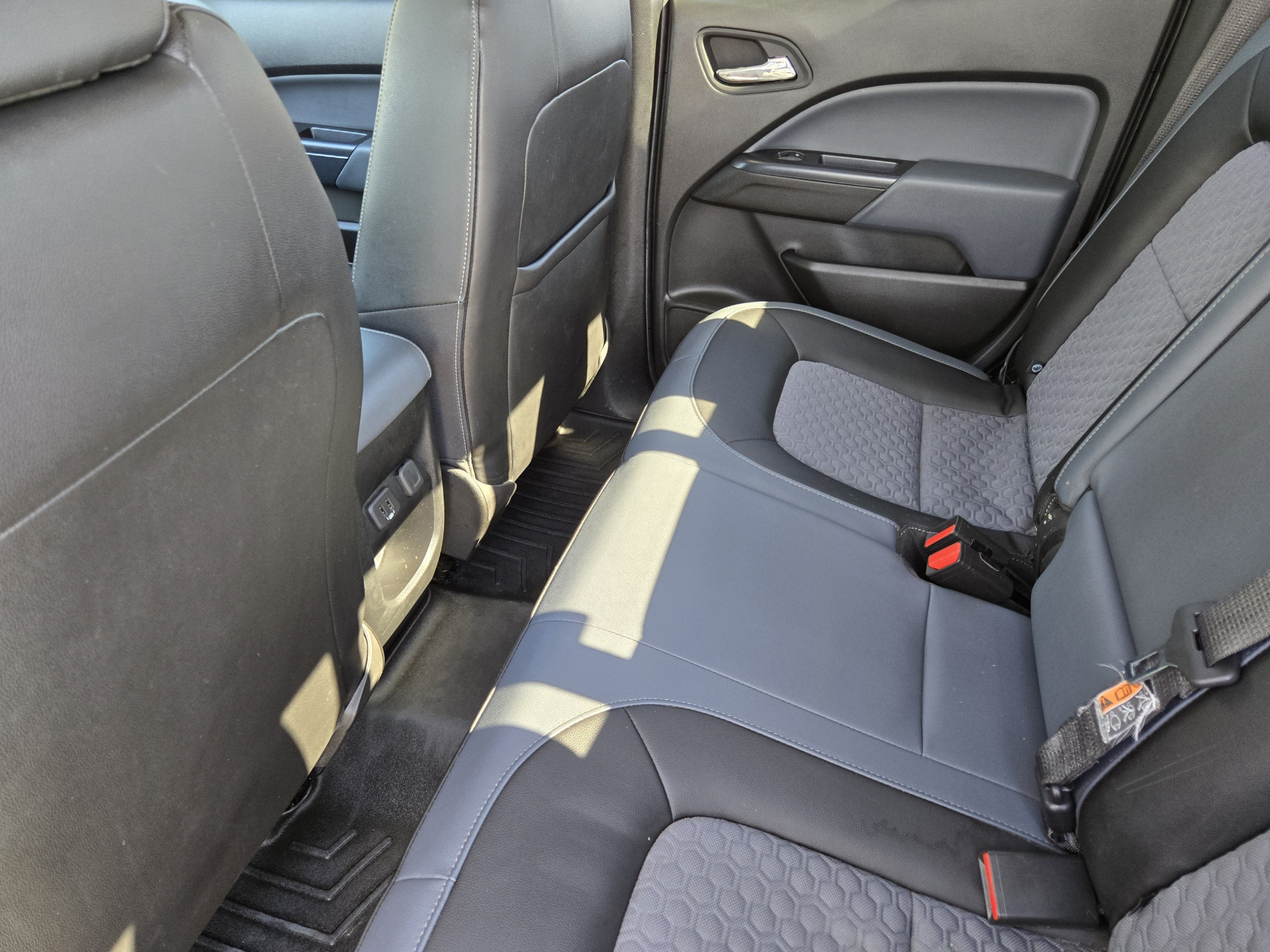 Used 2019 Chevrolet Colorado Z71 RWD image 27