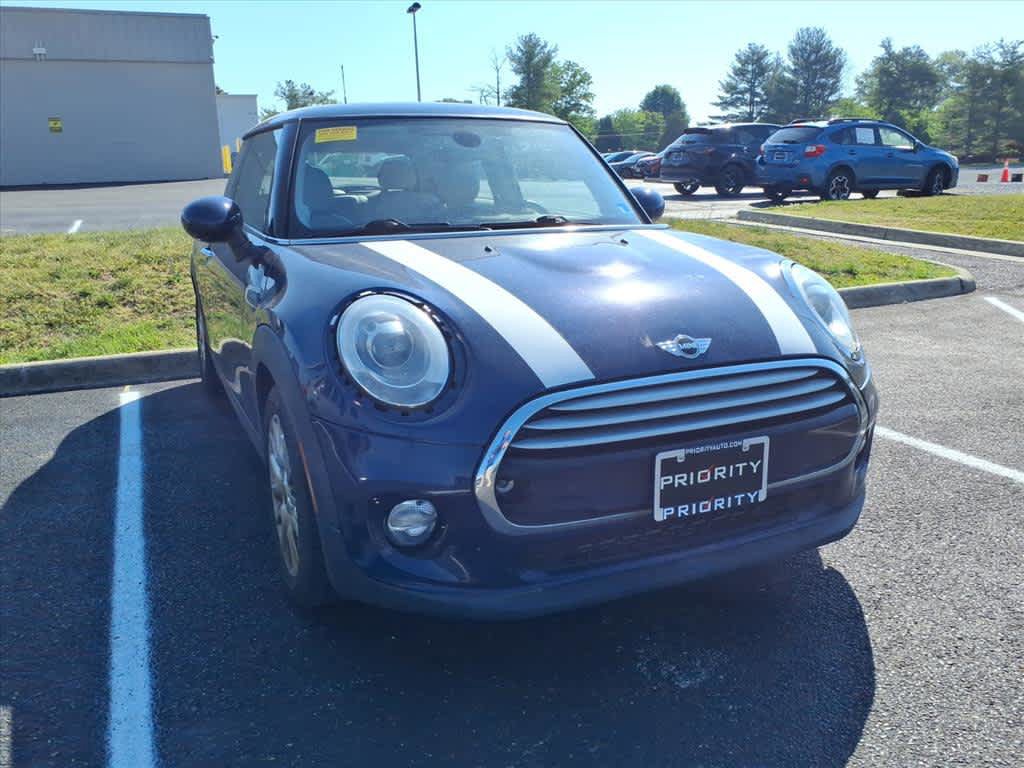 Used 2014 MINI Cooper 2-Door Hardtop FWD image 9