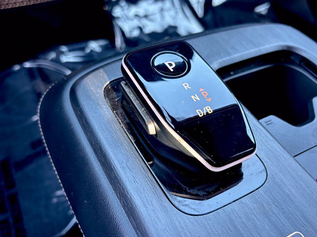 Certified 2023 Nissan Ariya FWD image 19