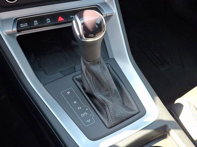 Used 2023 Audi Q3 2.0T Premium Plus w/ Premium Plus Package image 17