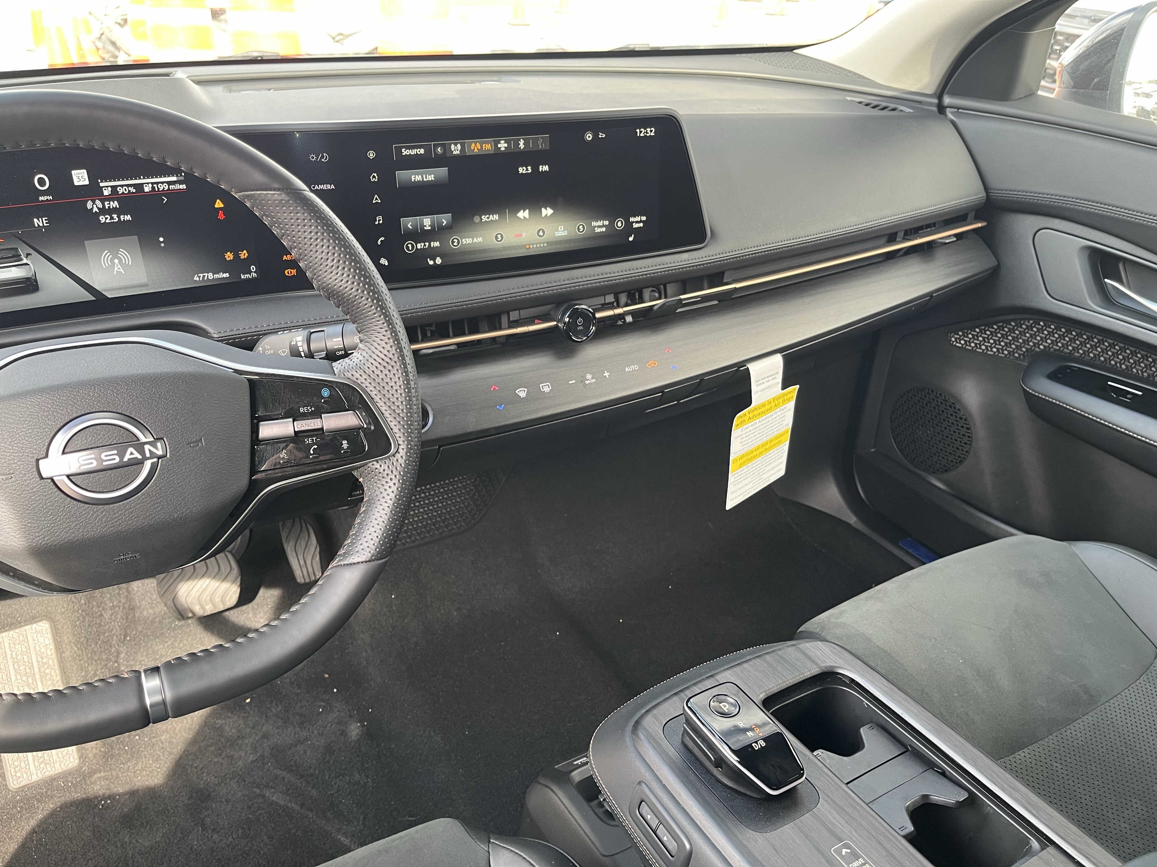 Certified 2025 Nissan Ariya AWD image 14