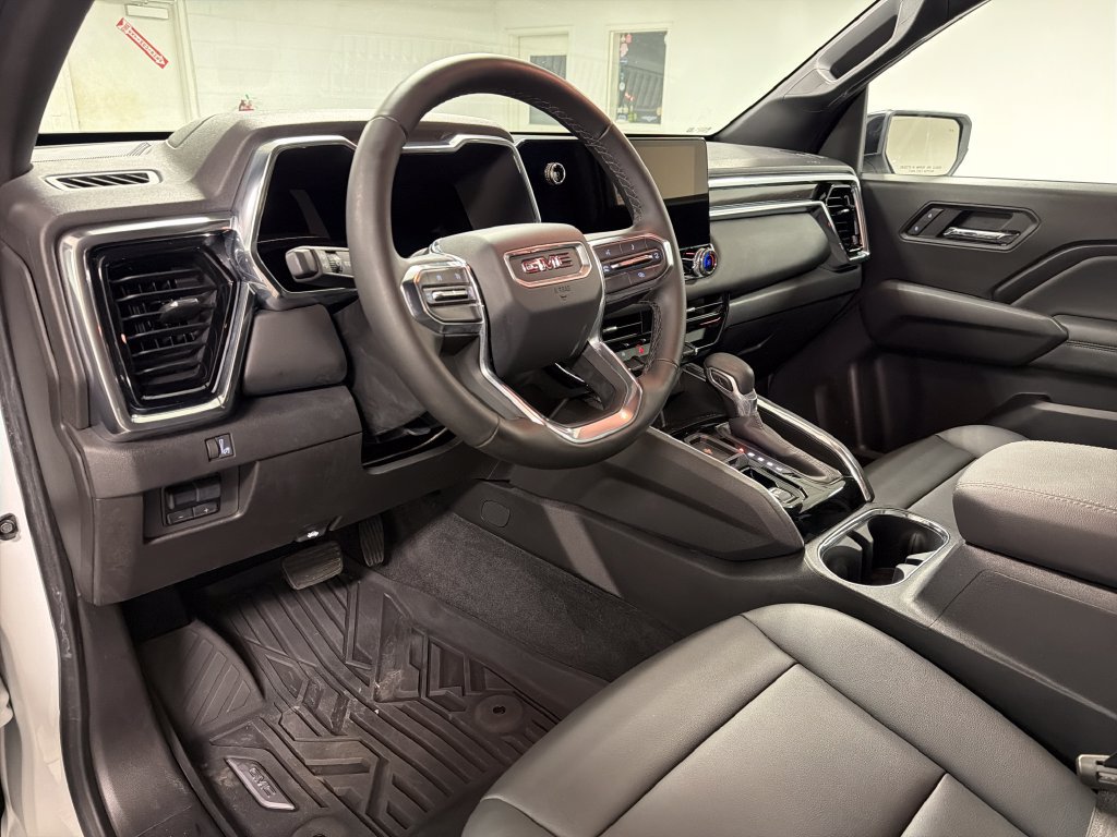 Used 2025 GMC Canyon Elevation w/ Convenience Package RWD image 26