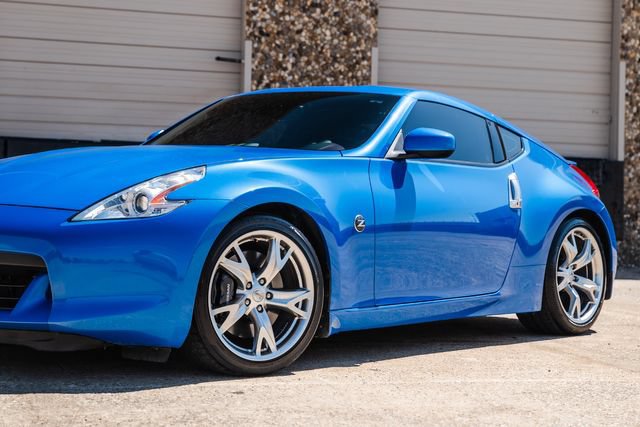 Used 2010 Nissan 370Z Touring w/ Sport Pkg RWD image 37