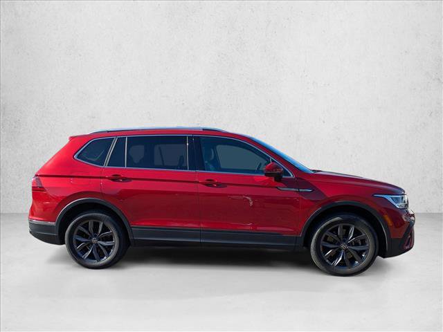 Used 2022 Volkswagen Tiguan SE AWD/4WD image 4