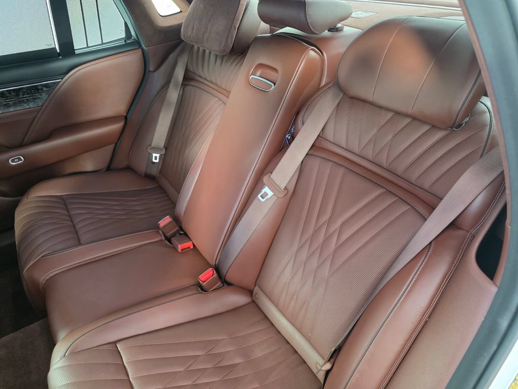 Used 2024 Genesis G90 3.5T AWD/4WD image 16