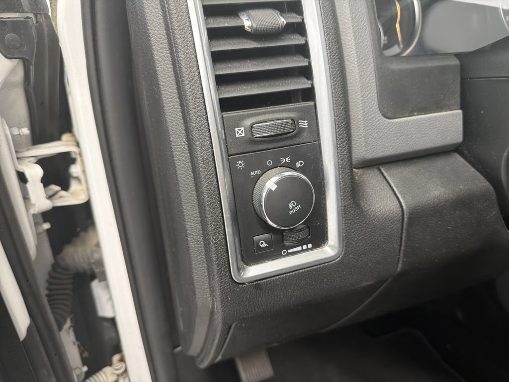 Certified 2019 RAM 1500 Big Horn AWD/4WD image 36