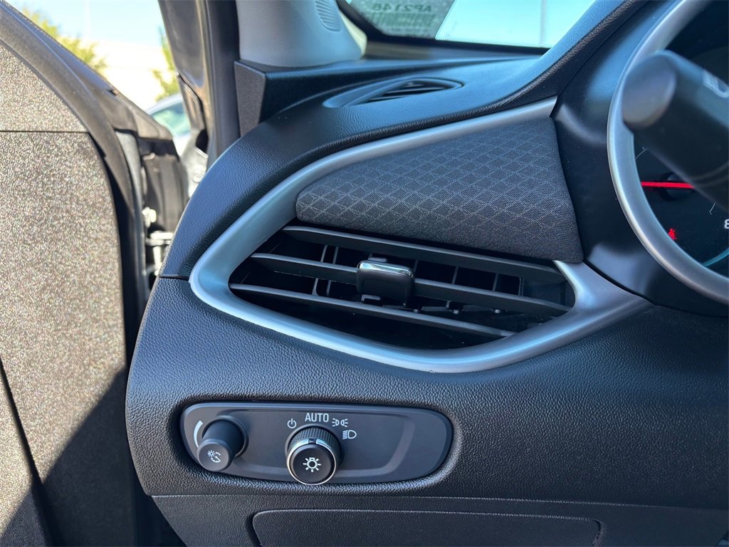 Certified 2025 Chevrolet Malibu RS image 22