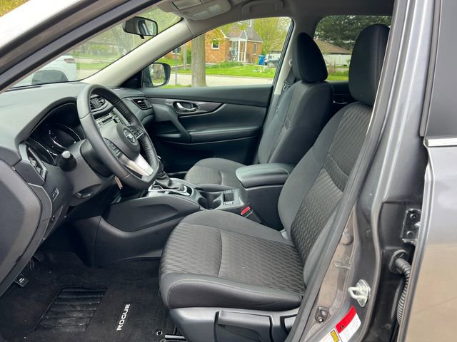 Used 2020 Nissan Rogue S FWD image 4