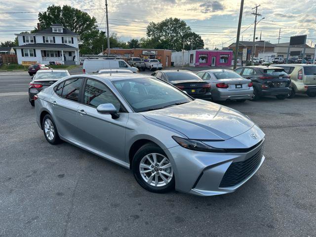 Used 2025 Toyota Camry LE FWD image 2