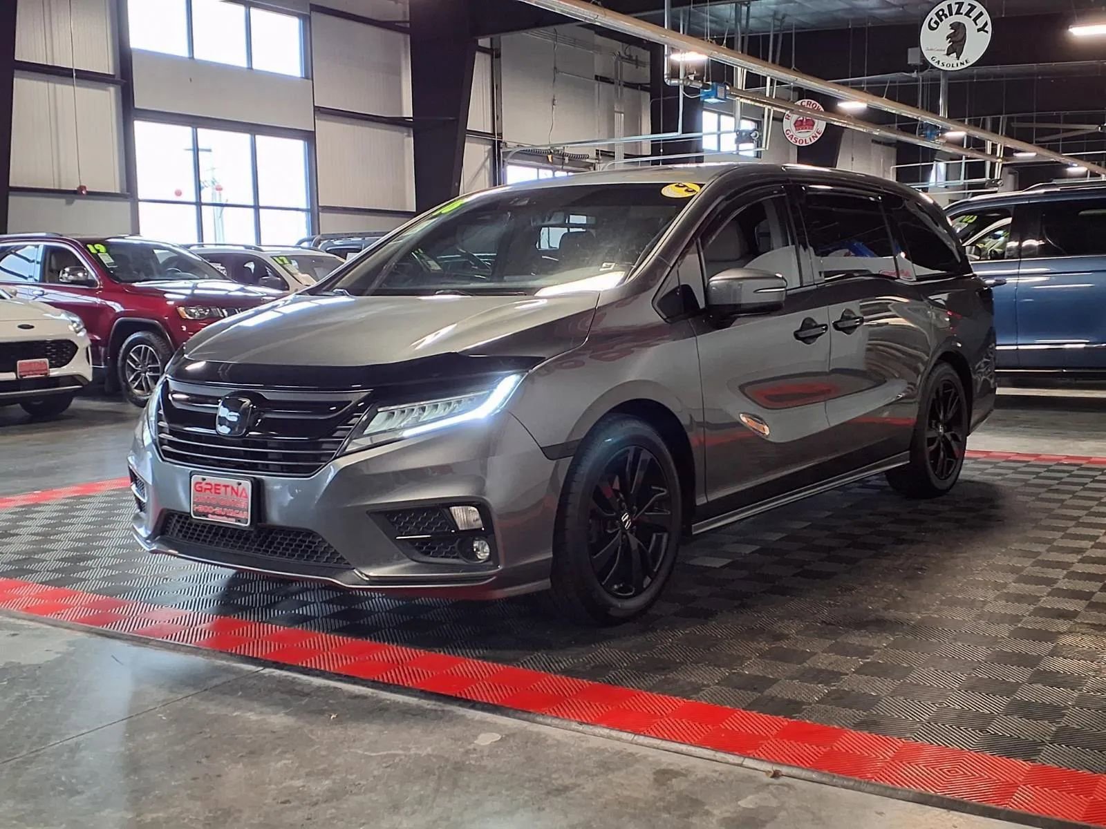 Used 2018 Honda Odyssey Elite image 3