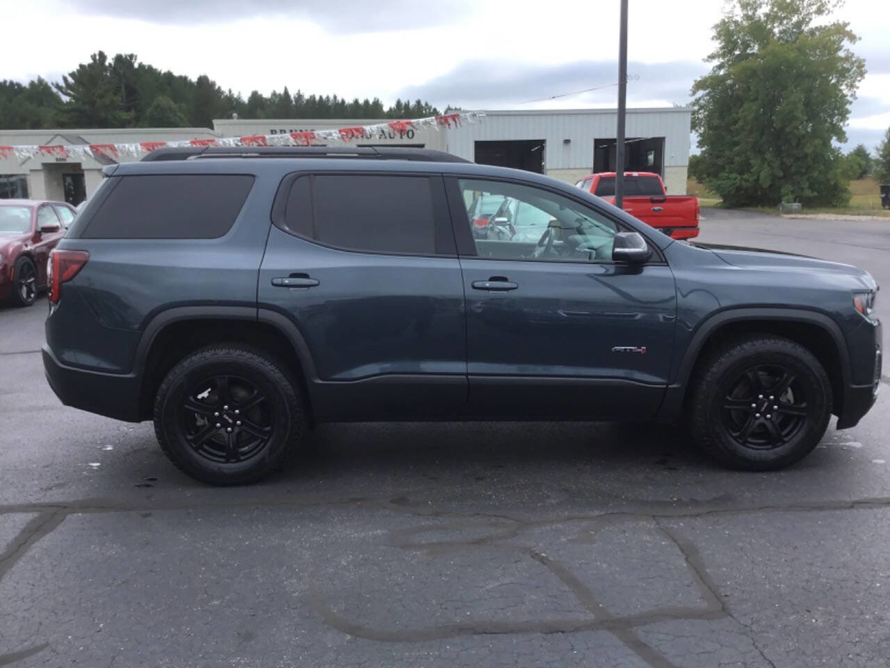 Used 2020 GMC Acadia AT4 w/ LPO, Floor Liner Package image 3