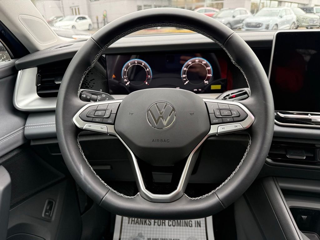 New 2026 Volkswagen Tiguan SE AWD/4WD image 32