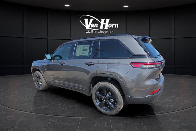 New 2025 Jeep Grand Cherokee Limited w/ Black Appearance Package image 3