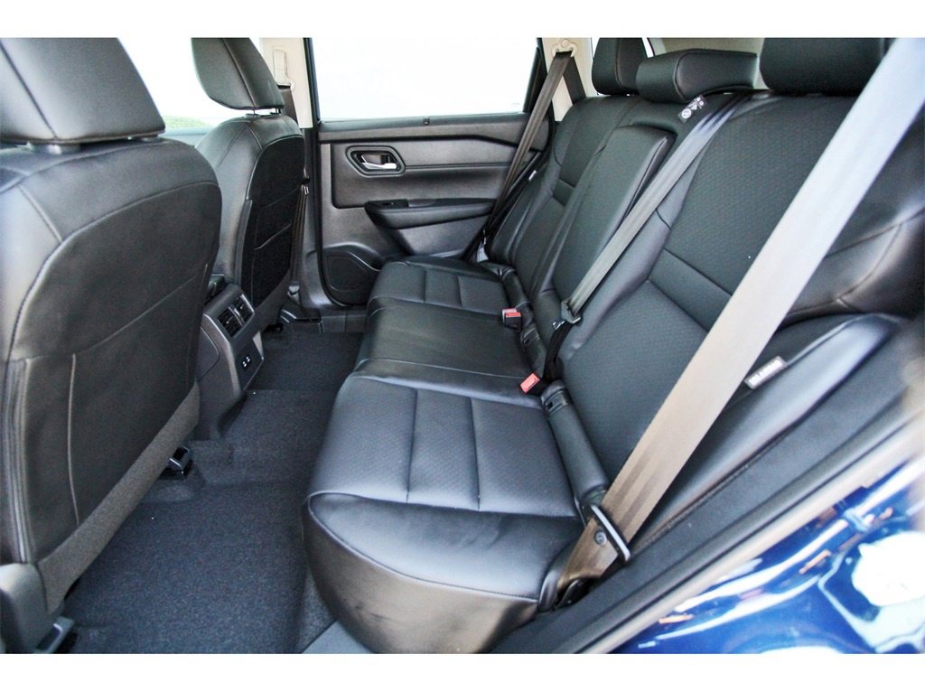 Used 2026 Nissan Rogue SV w/ SV Premium Package image 7