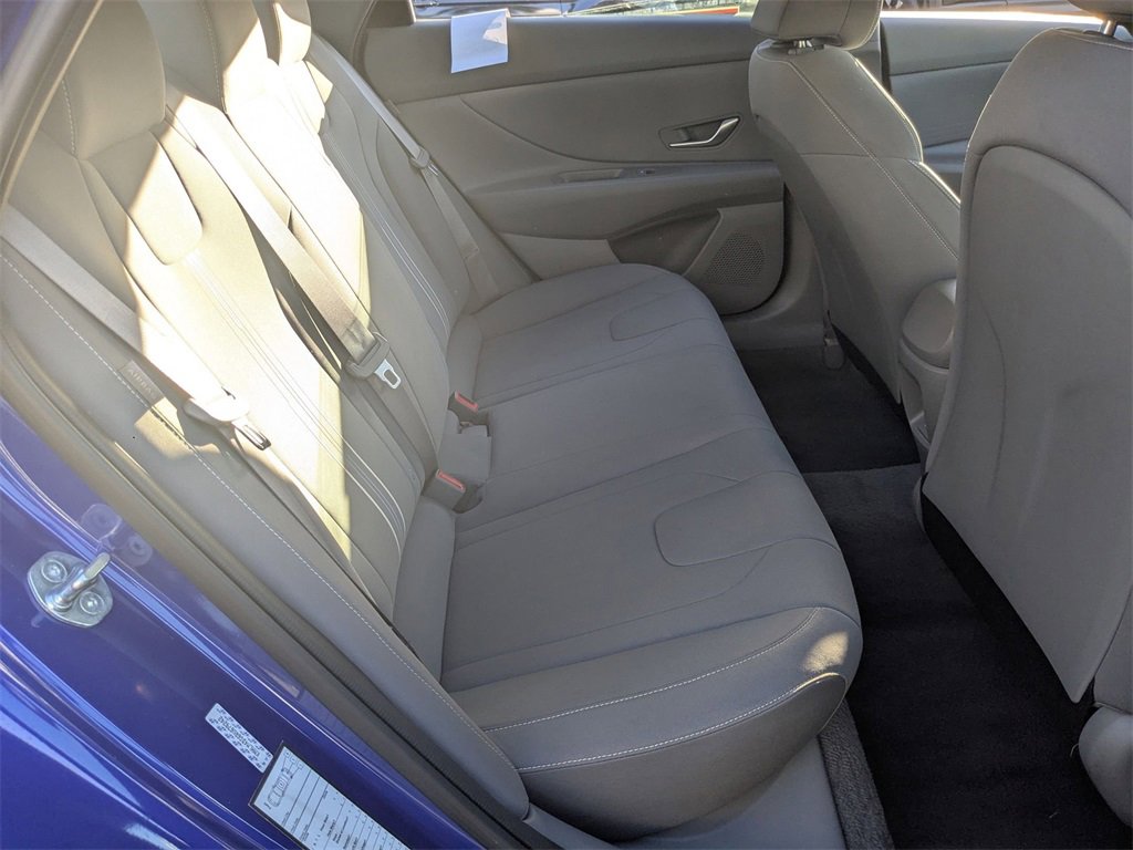 Used 2024 Hyundai Elantra SEL image 29