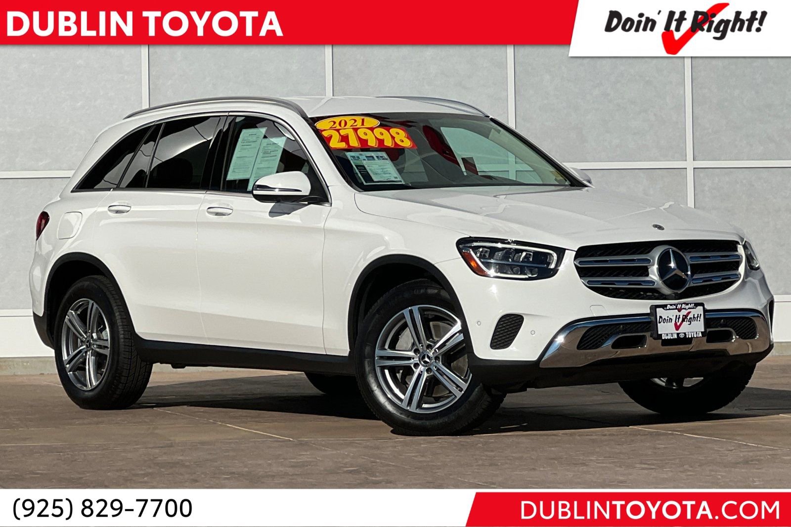 Used 2021 Mercedes-Benz GLC 300 4MATIC w/ Premium Package image 1