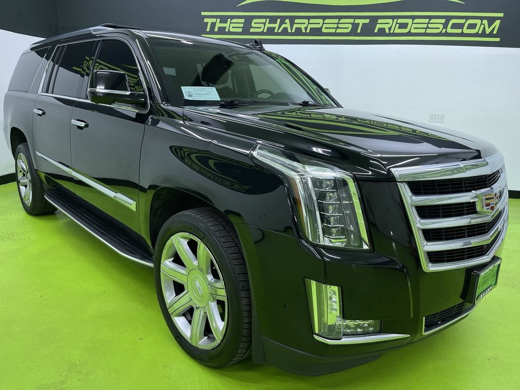 Used 2017 Cadillac Escalade ESV Premium Luxury AWD/4WD image 2