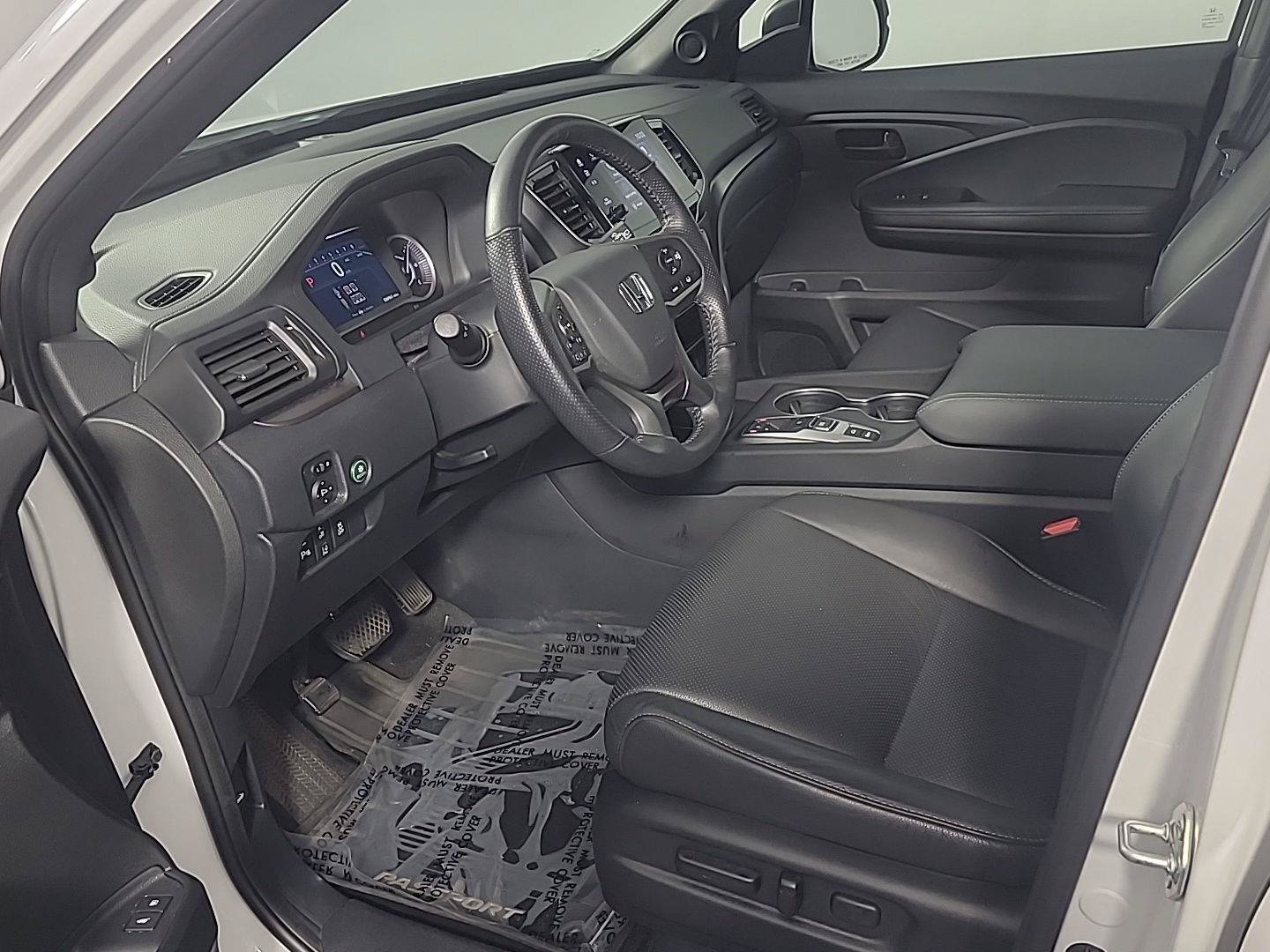 Certified 2024 Honda Passport EX-L image 18