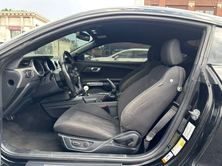 Used 2019 Ford Mustang GT w/ Equipment Group 301A RWD image 14