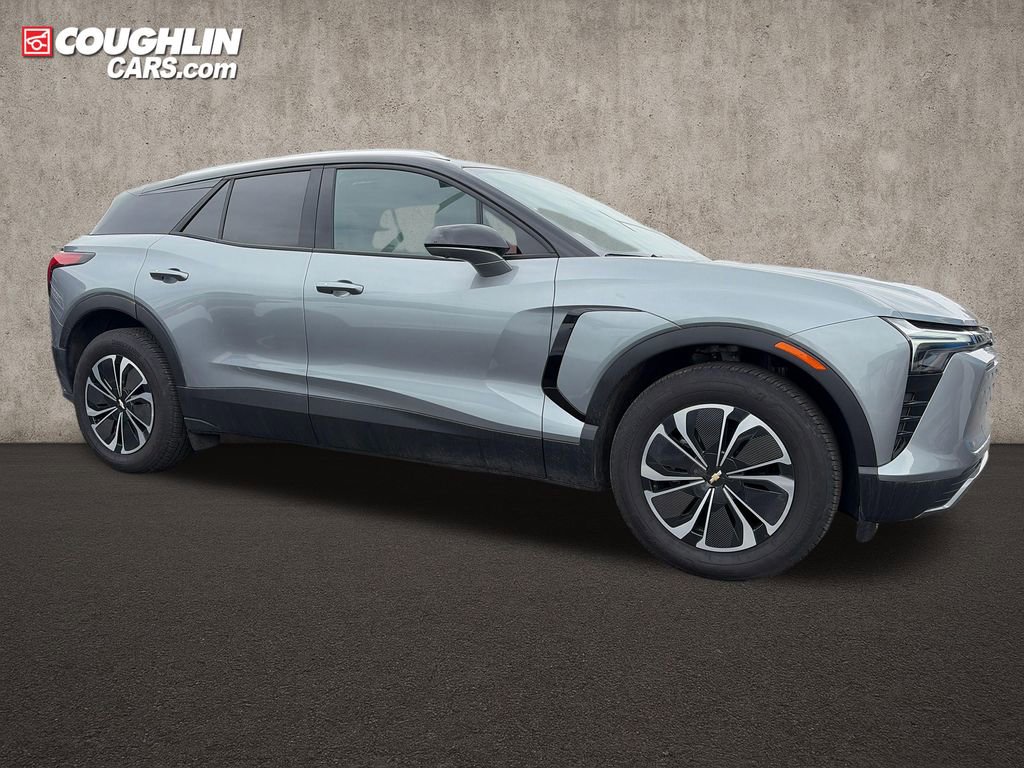 New 2025 Chevrolet Blazer EV LT AWD/4WD image 8