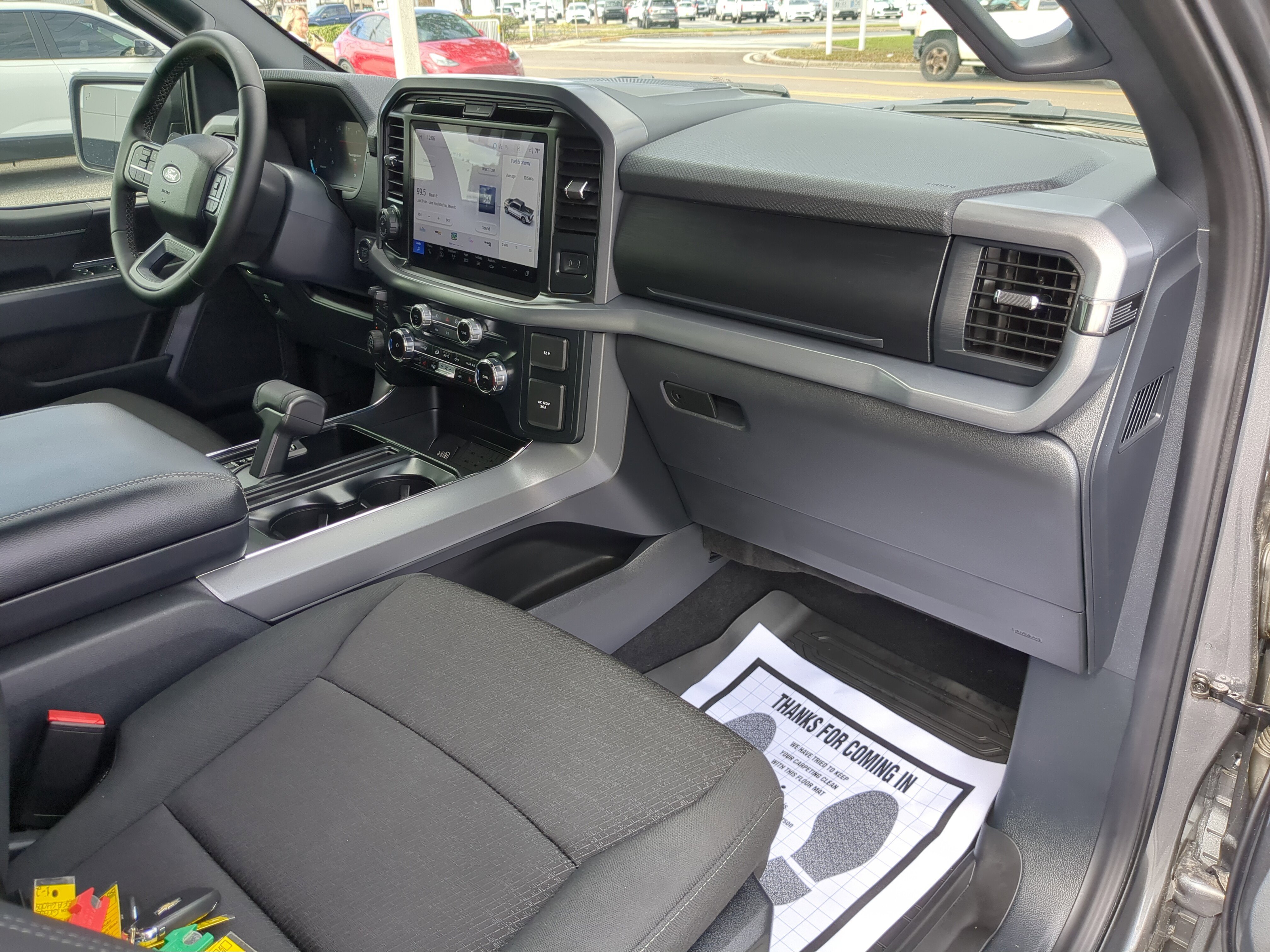 Used 2025 Ford F150 XLT w/ Equipment Group 302A MID image 11