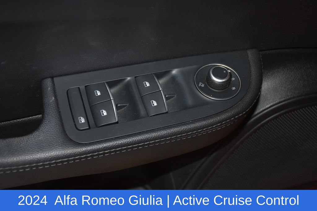 Used 2024 Alfa Romeo Giulia Sprint AWD/4WD image 21