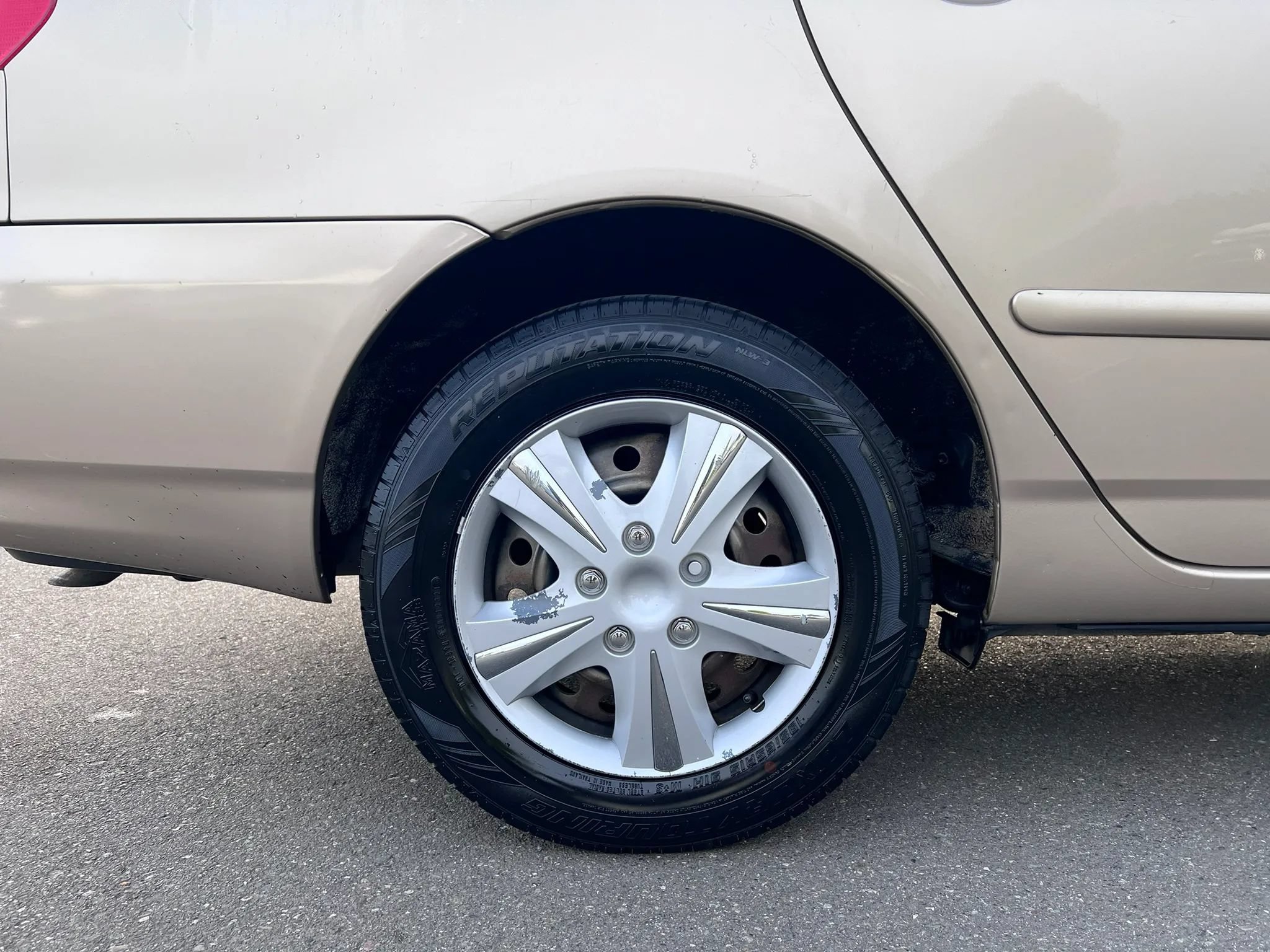 Used 2007 Toyota Corolla CE FWD image 10