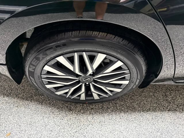 Used 2024 Nissan Altima 2.5 SV FWD image 20